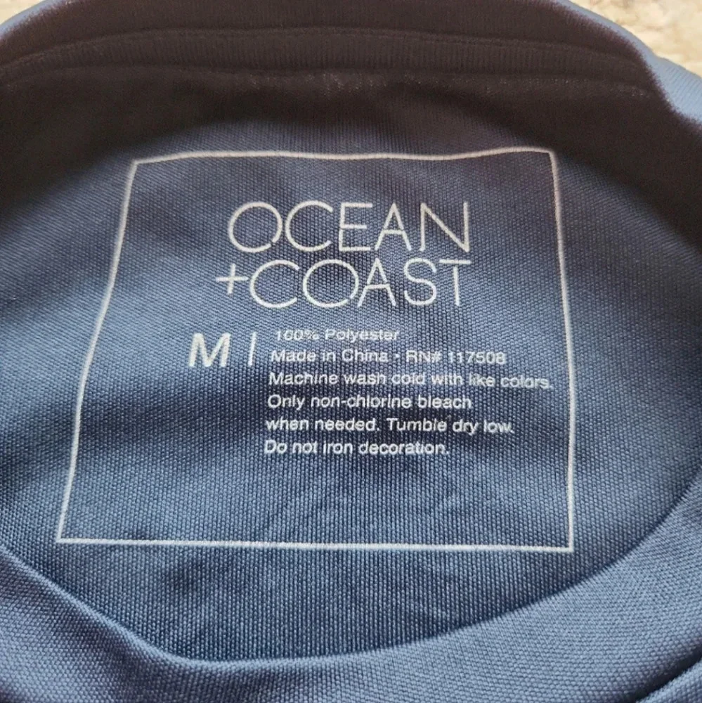 Ocean+Coast Boys Size Medium Navy Long Sleeve Performance Moisture Wicking Shirt